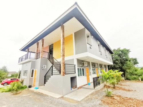 Фотография гостиницы ลิตเติ้ล ฮิลล์ สัตหีบ รีสอร์ท ( Little Hill Sattahip Resort )