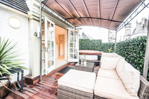 Фотография гостевого дома Sophia's Love 11rooms Piccadilly Circus St James TownHouse