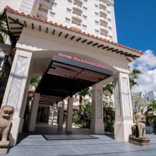 Фотографии гостиницы 
            Hotel Palm Royal Naha Kokusai Street