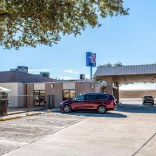 Фотографии гостиницы
Motel 6-Sonora, TX