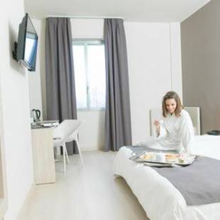 Фотографии гостиницы 
            Helios Hotel & Restaurant