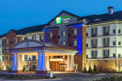 Фотография гостиницы Holiday Inn Express and Suites Norman, an IHG Hotel
