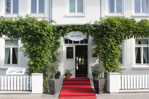 Фотографии гостиницы 
            Hotel Seemöwe