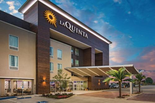 Фотография гостиницы La Quinta Inn & Suites by Wyndham Manassas, VA- Dulles Airport