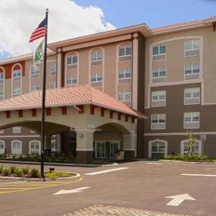 Фотографии гостиницы
Holiday Inn Express & Suites - St. Petersburg - Madeira Beach, an IHG Hotel