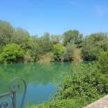 Фотография гостевого дома Gite face à la rivière -proche du pont du Gard-