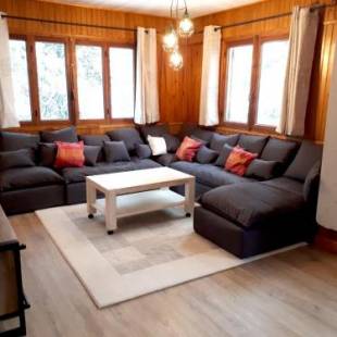 Фотографии гостевого дома
Chalet de 4 chambres a Saint Chaffrey a 400 m des pistes avec jardin clos et wifi