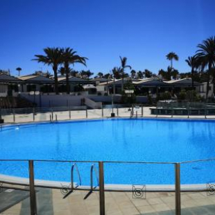 Фотография гостевого дома Bungalow Maspalomas