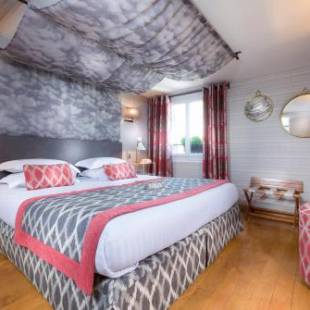 Фотографии гостиницы
Dauphine Saint Germain