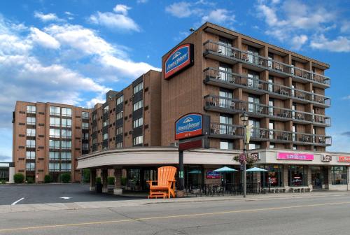 Фотография гостиницы Howard Johnson Plaza by Wyndham by the Falls Niagara Falls