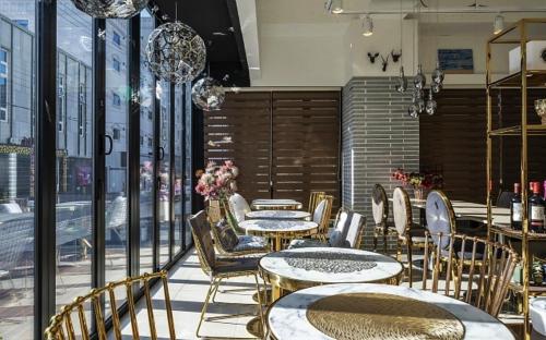 Фотография гостиницы KNox Hotel