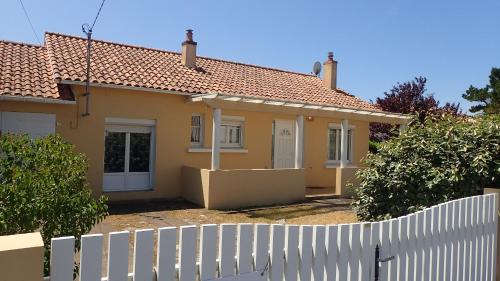 Фотография гостевого дома Maison bord de mer