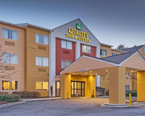 Фотография гостиницы Quality Inn & Suites Birmingham - Highway 280