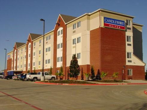Фотография гостиницы Candlewood Suites Dallas Fort Worth South, an IHG Hotel