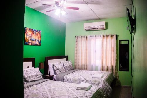 Фотографии гостевого дома 
            WE Hotel, La Lima