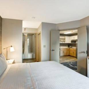 Фотографии гостиницы 
            Homewood Suites by Hilton Chicago-Downtown