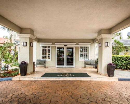 Фотография гостиницы Hotolos Hollywood