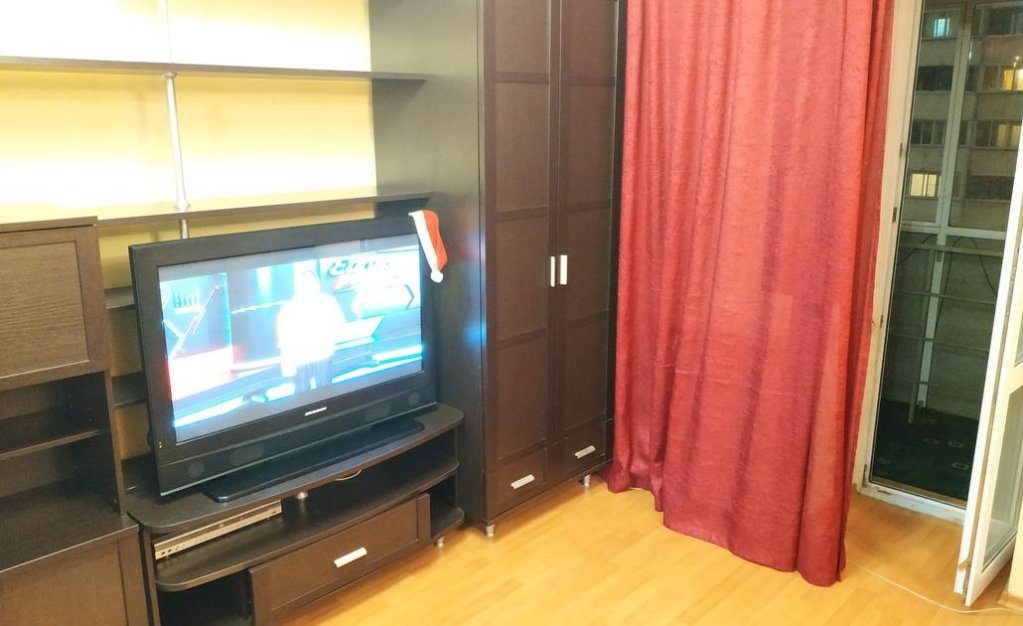 Фотография квартиры Диван и чемодан на улице Семьи Шамшиных