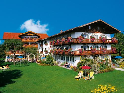 Фотографии гостиницы 
            Alpenhof Krün