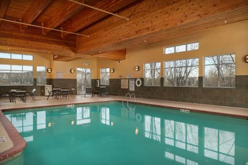 Фотография гостиницы Hampton Inn & Suites Rogers