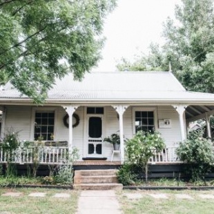 Фотография гостевого дома The Main House @ Poets Lodge