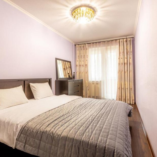 Фотографии квартиры 
            HomeHotel (ХоумХотел) на улице Есенина 5