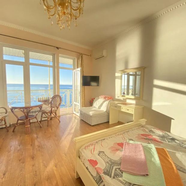 Фотографии квартиры 
            Квартира Двухместная премьер с видом на море и балконом 4ж