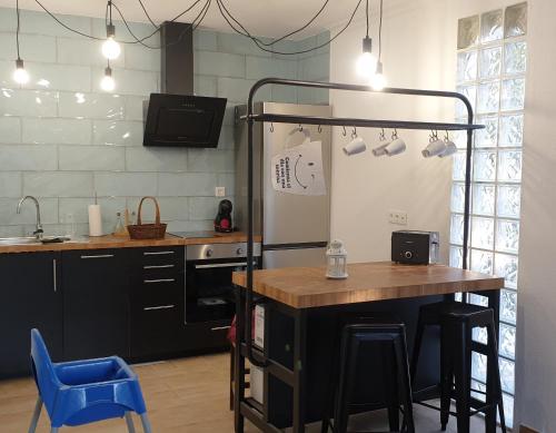 Фотография гостевого дома Alicante Sunbeach Chalet