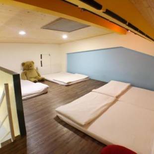 Фотографии мини отеля
Fengjia Twilight Hotel