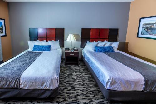 Фотография гостиницы Best Western Plus Denton Inn & Suites