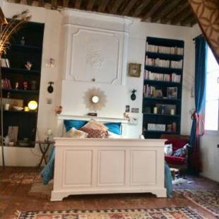 Фотографии мини отеля
Le Boudoir d'artiste