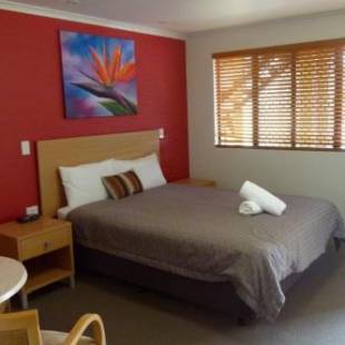 Фотографии мотеля
Summit Motel