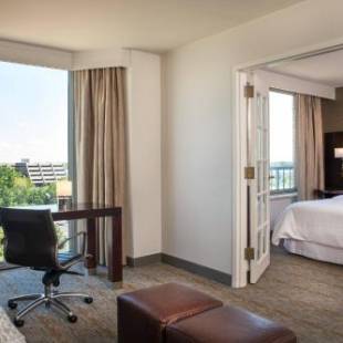 Фотографии гостиницы
Sheraton Suites Chicago Elk Grove