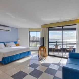 Фотографии гостиницы
Iate Plaza Hotel