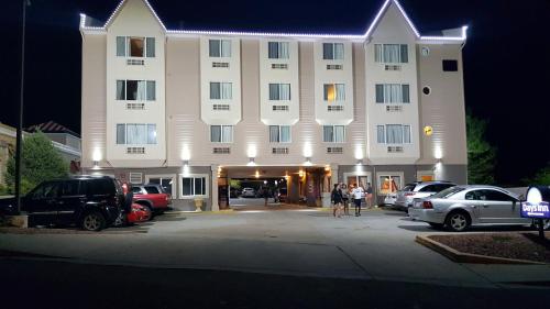 Фотография гостиницы Days Inn by Wyndham Colorado Springs Air Force Academy