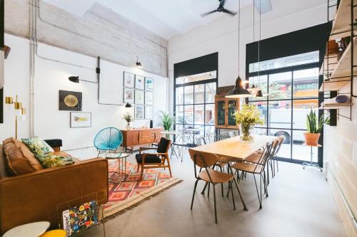 Фотография гостевого дома Magatzem 128