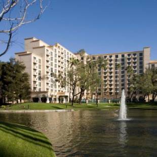 Фотографии гостиницы 
            Costa Mesa Marriott