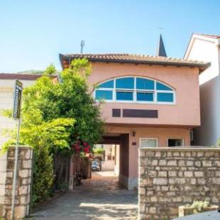 Фотографии гостевого дома
Guesthouse Stari Grad