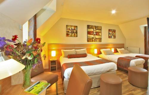 Фотография гостиницы Logis Hostellerie du Causse