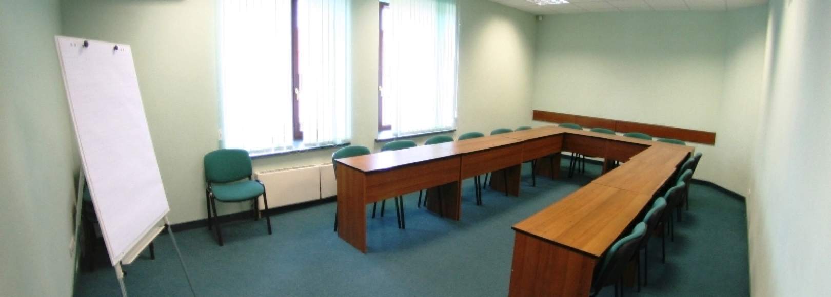 Фотография конференц-зала Афины