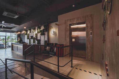 Фотография гостиницы V3 Hotel & Residence Seri Alam