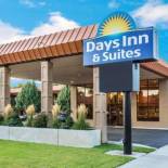 Фотография гостиницы Days Inn & Suites by Wyndham Logan