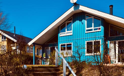 Фотография гостевого дома Komfort-Ferienhaus - Extertal-Ferienpark für 1-5 Personen Sauna Natur