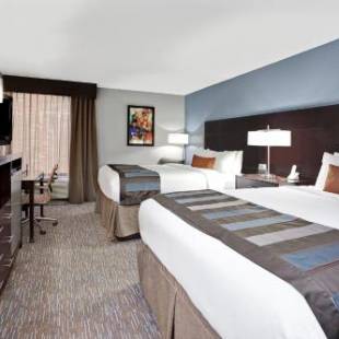 Фотографии гостиницы 
            Wingate by Wyndham Richardson