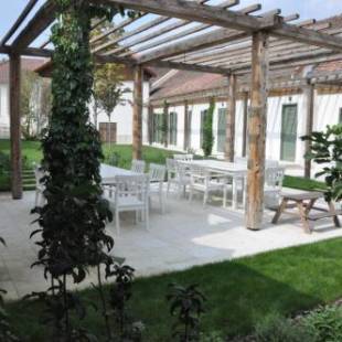 Фотографии гостевого дома
R40 Vendégház