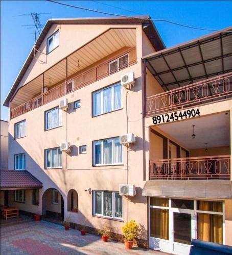 Фотографии гостевого дома
Огонёк