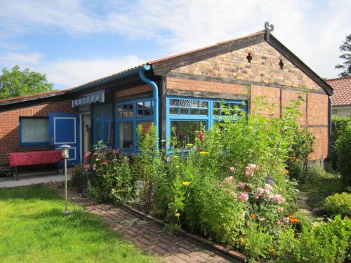 Фотография гостевого дома Cosy Holiday Home in Graal-Muritz with Terrace