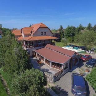 Фотографии гостевого дома
aQuarium Panzió