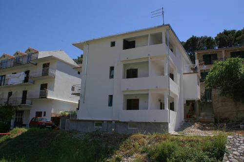 Фотография гостевого дома Apartments by the sea Drvenik Donja vala, Makarska - 2732