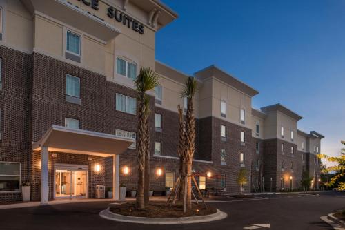 Фотография гостиницы TownePlace Suites by Marriott Charleston-West Ashley